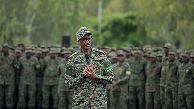 Président Paul kagame et l'armée rwandaise